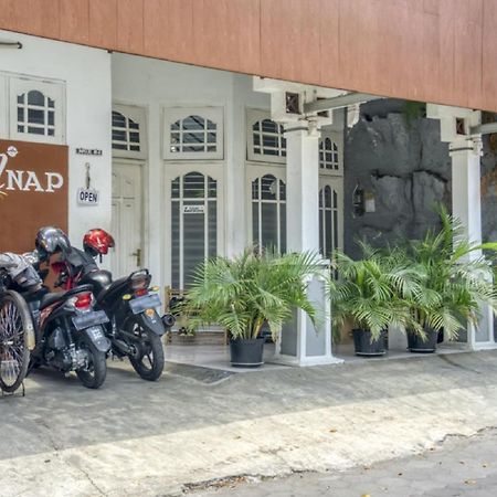 Reddoorz Hostel Near Prawirotaman Jogja Джокьякарта Экстерьер фото