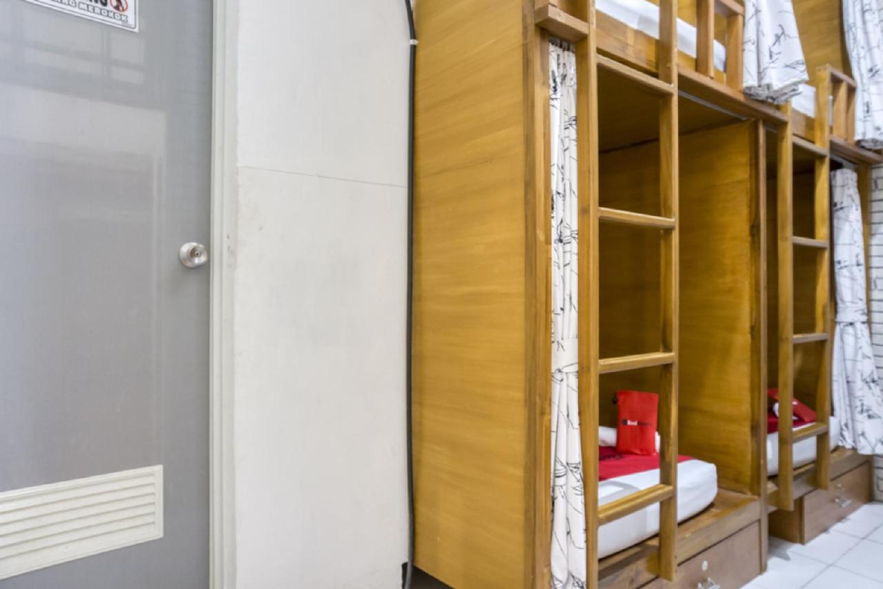 Reddoorz Hostel Near Prawirotaman Jogja Джокьякарта Экстерьер фото