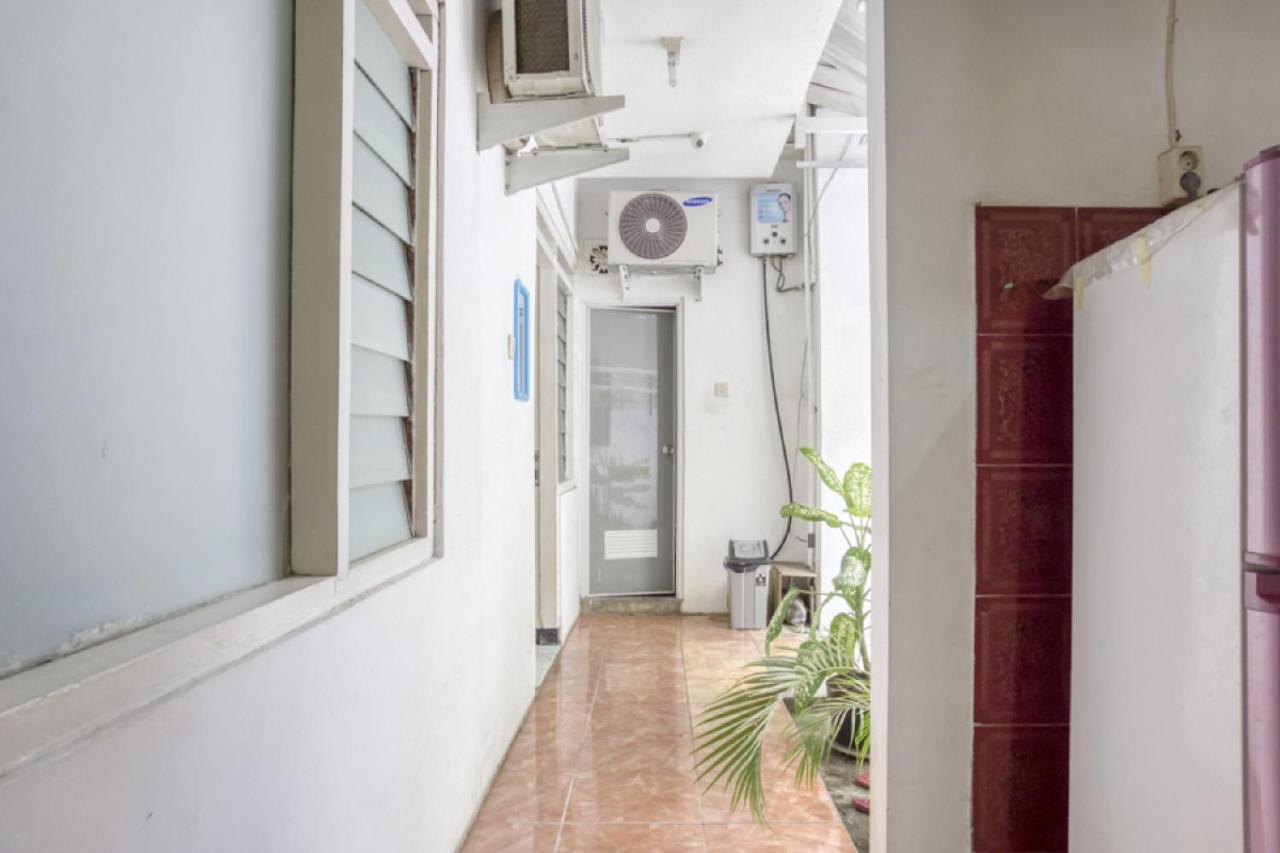 Reddoorz Hostel Near Prawirotaman Jogja Джокьякарта Экстерьер фото