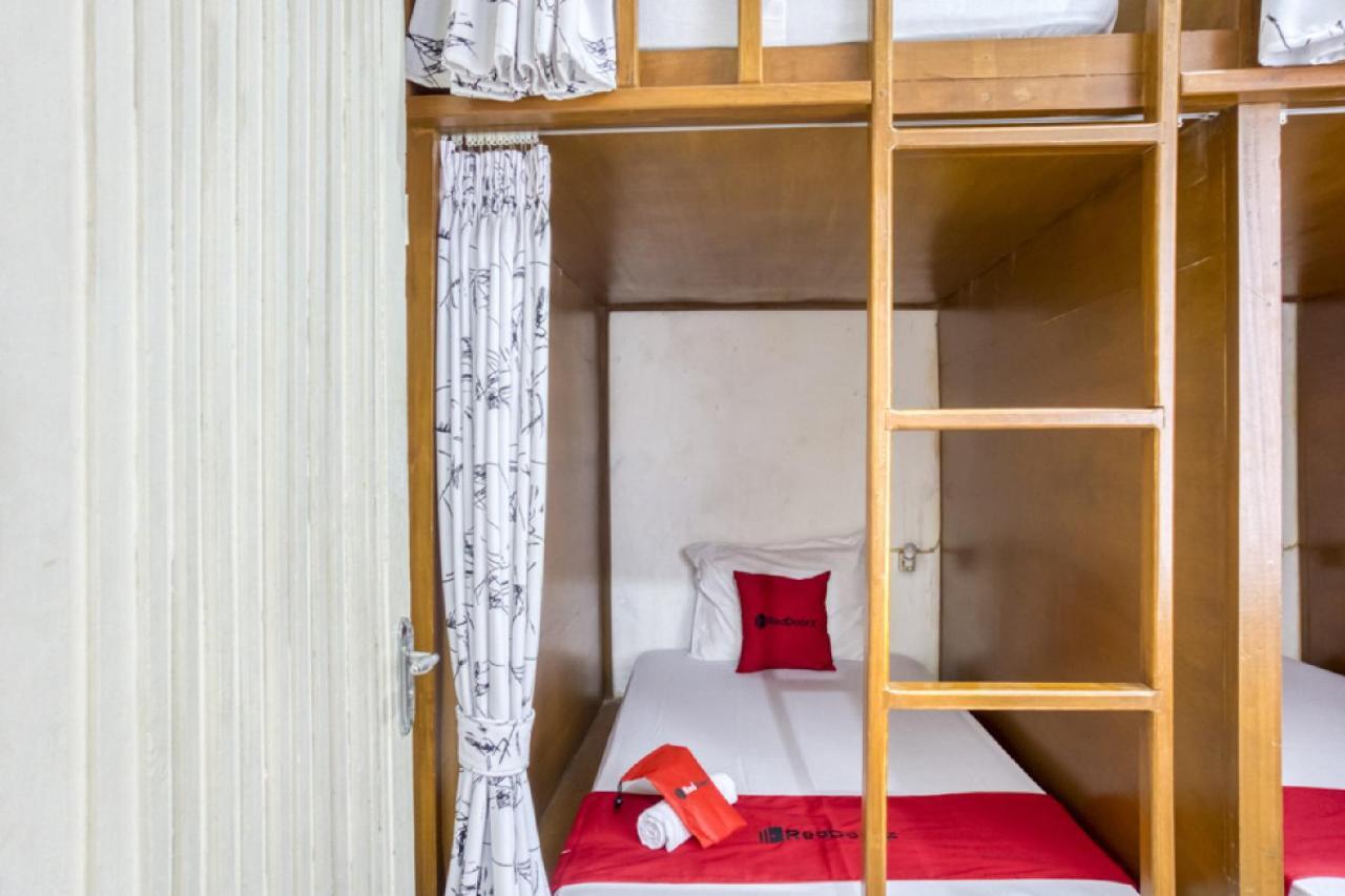 Reddoorz Hostel Near Prawirotaman Jogja Джокьякарта Экстерьер фото
